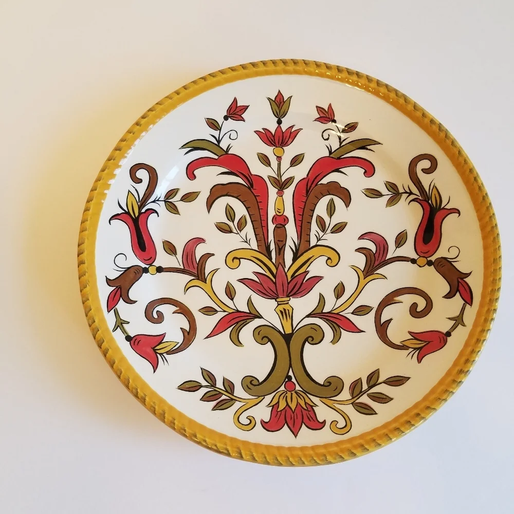 Pier 1 Set of 2 Oralia Earthenware Salad Plates Floral 8